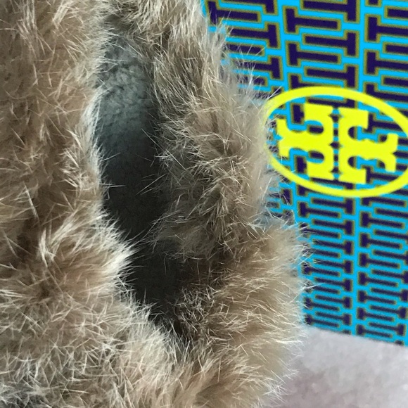 ❄️❄️❄️TORY BURCH WINTER FUR BOOTS, size 9 - Picture 5 of 6